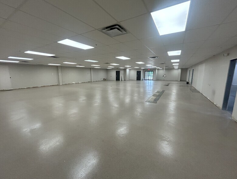 More Photos Of 5238 Cobblegate Dr, Moraine Warehouse For Lease