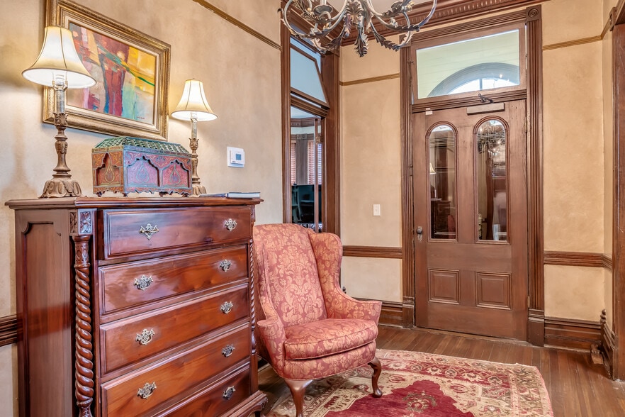 More Photos Of 631 S Hull St, Montgomery Loft Creative Space For Sale