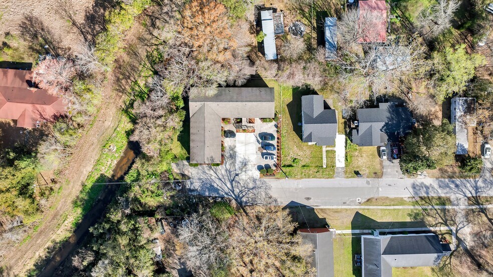 More Photos Of 2220 Van Buren Ave, North Charleston Apartments For Sale