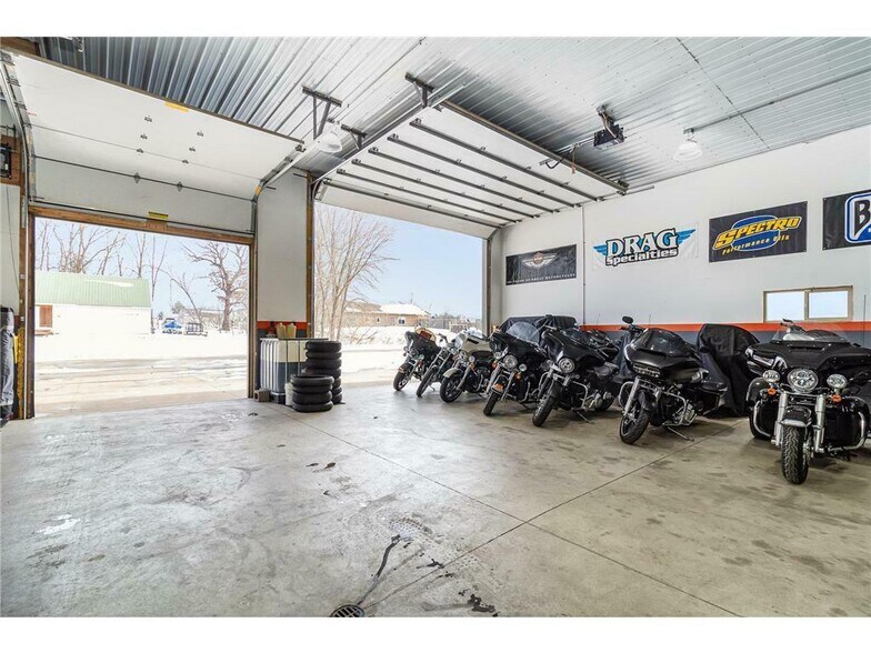 More Photos Of 29410 West St, Chisago City Warehouse For Sale