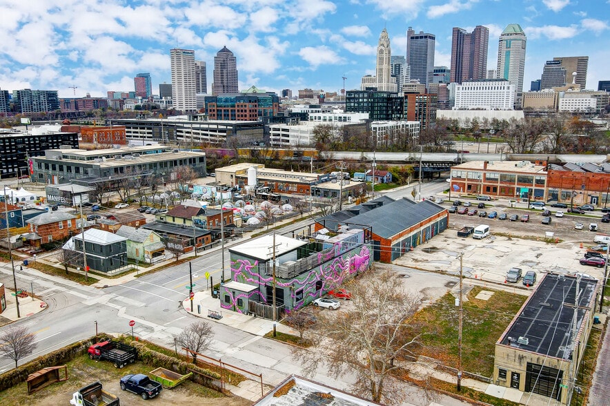 More Photos Of 463 W Town St, Columbus Restaurant For Sale