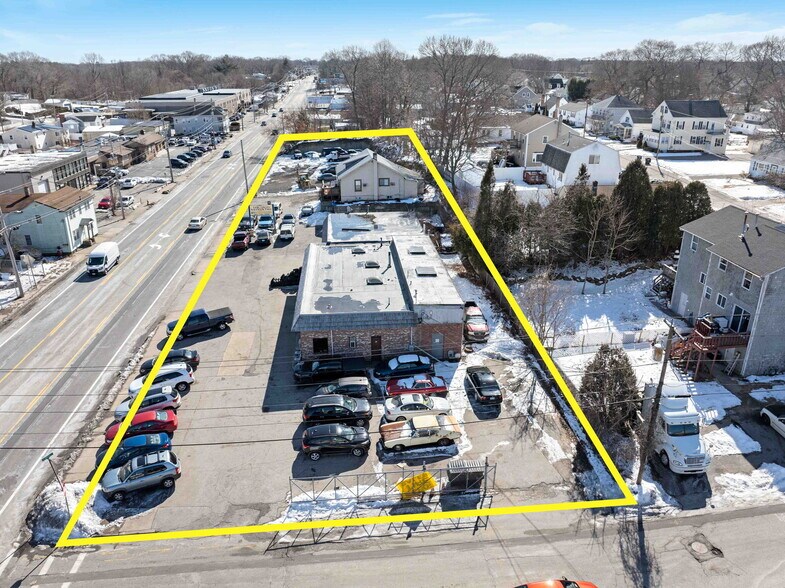 More Photos Of 1791 Elmwood Ave, Warwick Freestanding For Sale