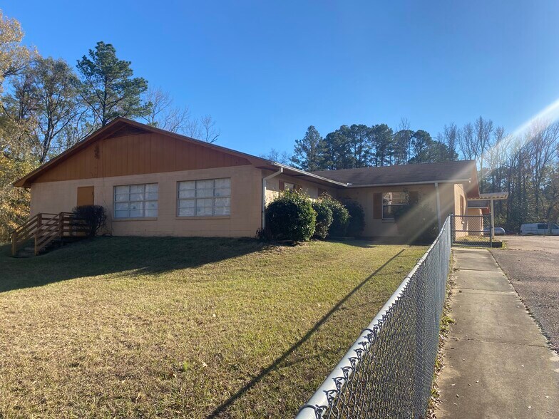 More Photos Of 120 Head Start Ln, Pearl Office For Sale