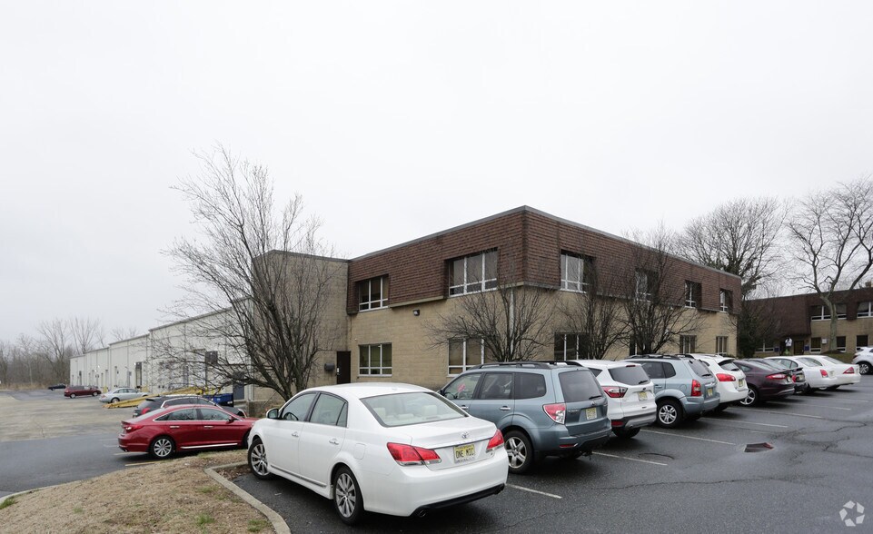 More Photos Of 420 Benigno Blvd, Bellmawr Distribution For Lease