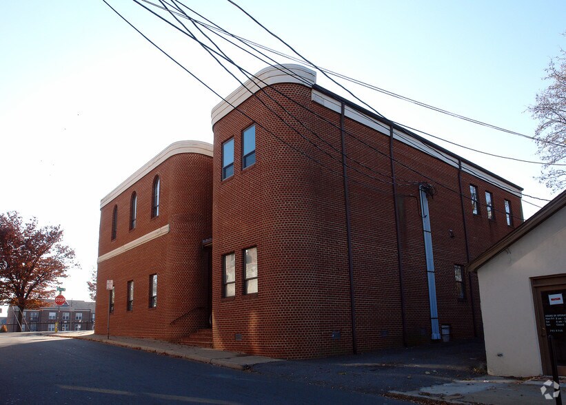 More Photos Of 801 W Main St, Charlottesville Office For Lease