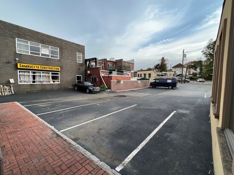 More Photos Of 10 W Main St, Elmsford Medical For Sale