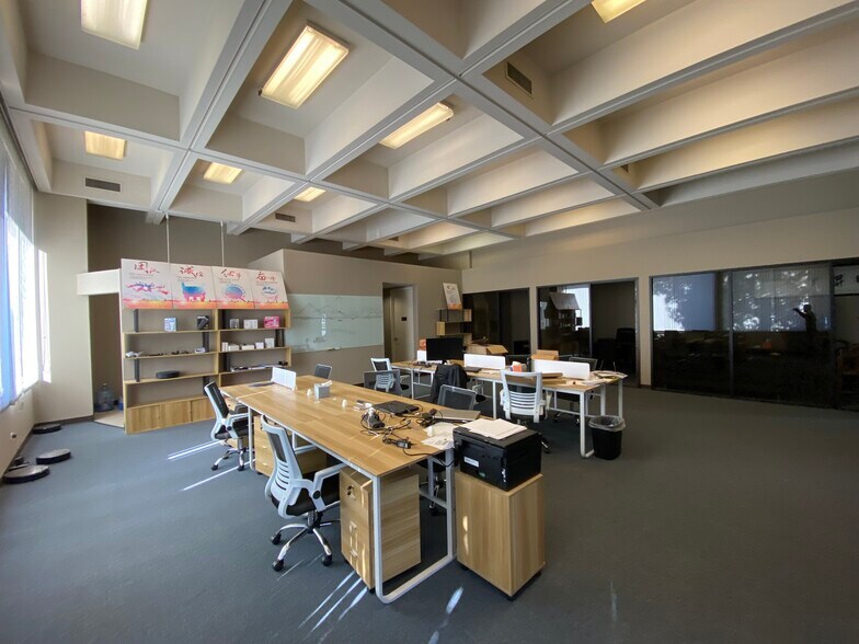 More Photos Of 444 S Garey Ave, Pomona Office For Lease