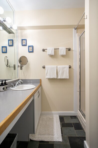 More Photos Of 2 Oak St, West Stockbridge Hospitality For Sale