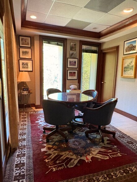 More Photos Of 52 New Orleans Rd, Hilton Head Island Office For Sale