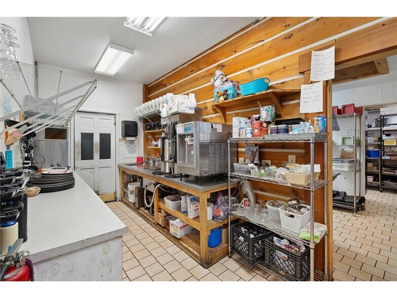 More Photos Of 15850 - 15860 T Bone Ln, Hayward Restaurant For Sale