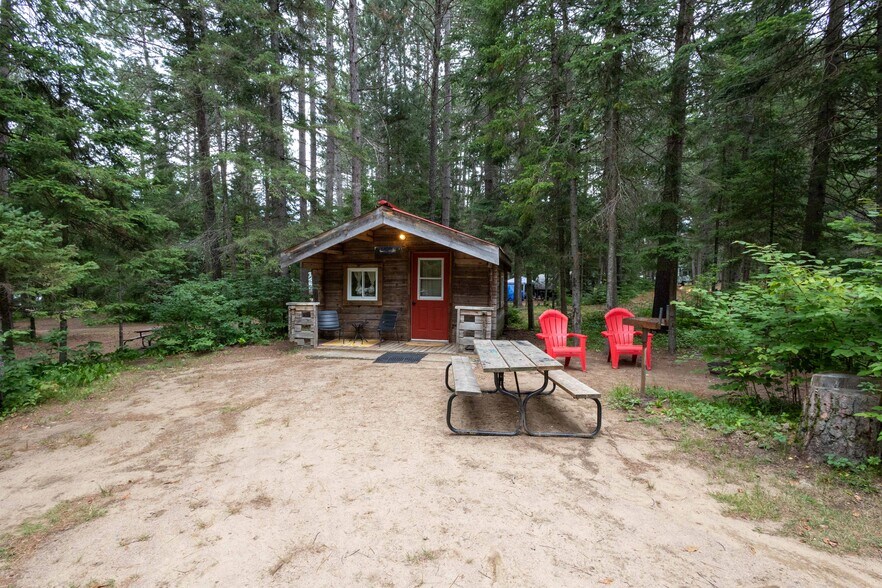 More Photos Of 2883 HWY-60, Dwight Trailer Camper Park For Sale