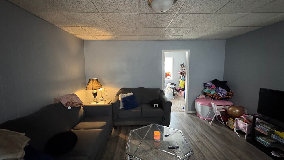 More Photos Of 804 W 7th St, Davenport Apartments For Sale