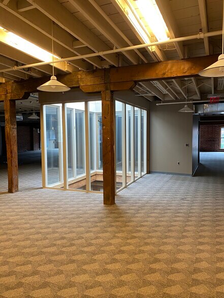 More Photos Of 3030 Penn Ave, Pittsburgh Loft Creative Space For Sale