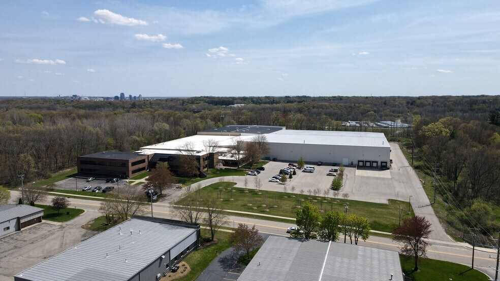 More Photos Of 1950 Waldorf St NW, Grand Rapids Manufacturing For Sale