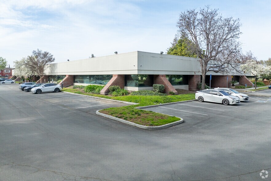 More Photos Of 1921 Ringwood Ave, San Jose Light Manufacturing For Sale