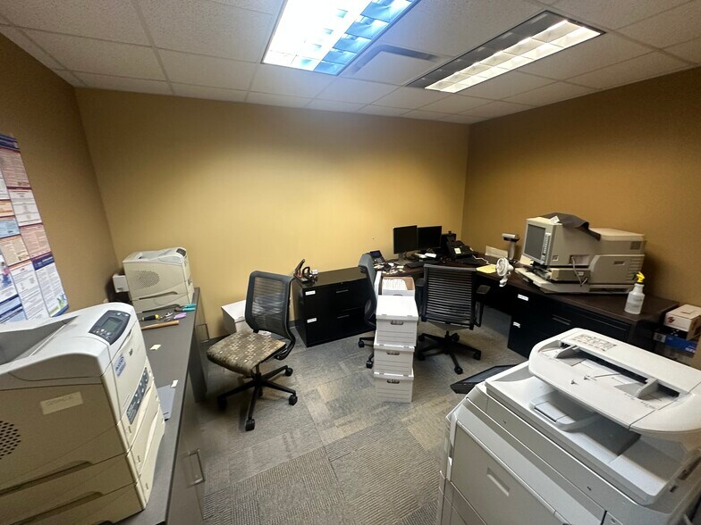 More Photos Of 1229 1st Ave SE, Cedar Rapids Office For Lease