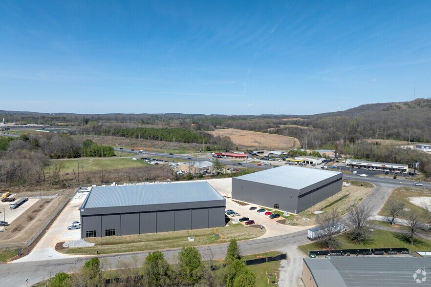 More Photos Of 101 Spacegate Dr NW, Huntsville Warehouse For Lease