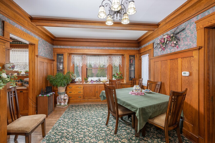 More Photos Of 317 E Park Ave, Minocqua Hotel For Sale