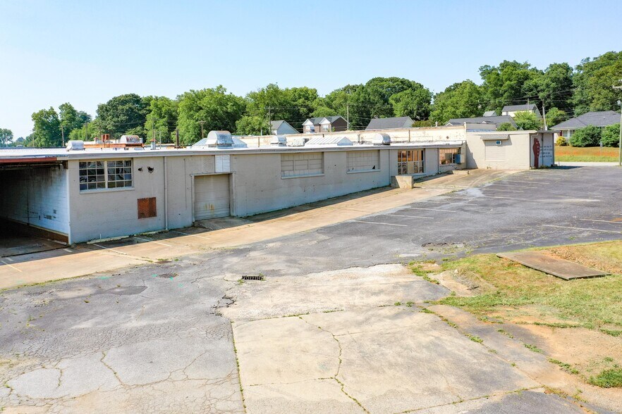 Primary Photo Of 1505 Buncombe Rd, Greenville Distribution For Sale