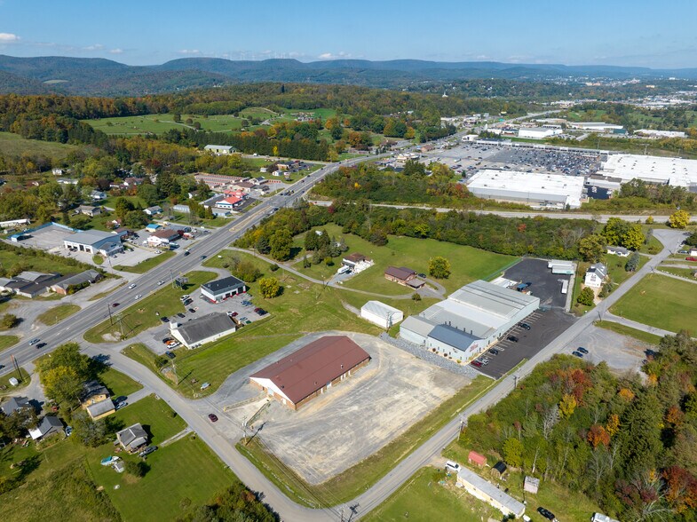 More Photos Of 338 Pound Ln, Duncansville Light Distribution For Lease