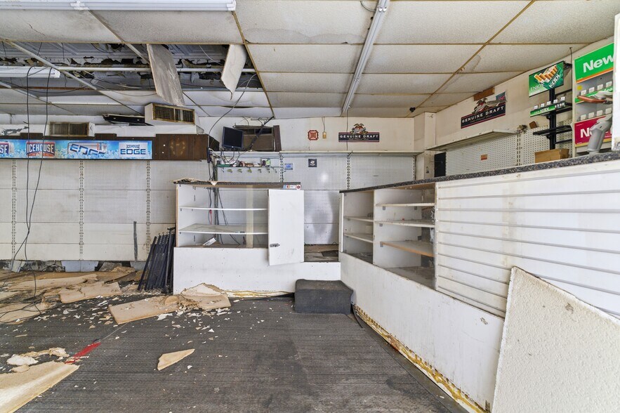 More Photos Of 1081-1087 Mt Vernon ave, Columbus Flex For Sale