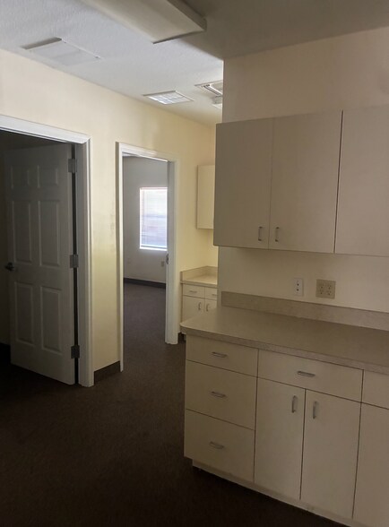 More Photos Of 4378 NE 35th St, Ocala Warehouse For Lease