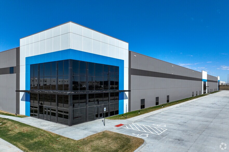 Primary Photo Of 11950 S 153rd St, Papillion Industrial For Sale