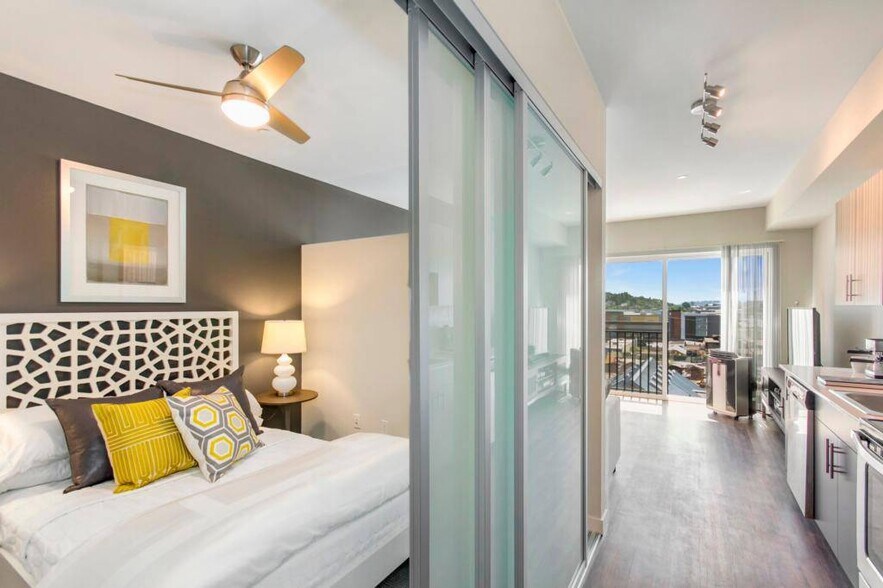 More Photos Of 1516 NW 51st St, Seattle Apartments For Sale