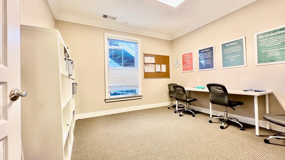More Photos Of 4080 McGinnis Ferry Rd, Alpharetta Office For Sale