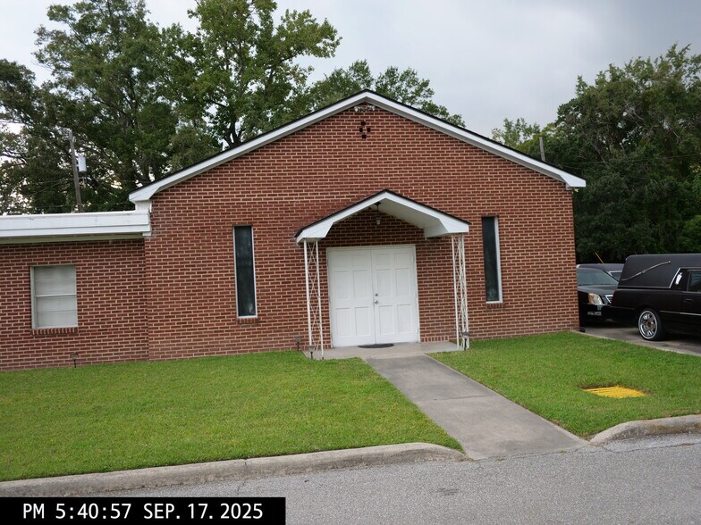 More Photos Of 5 Birkenhead Rd, Savannah Funeral Home For Sale