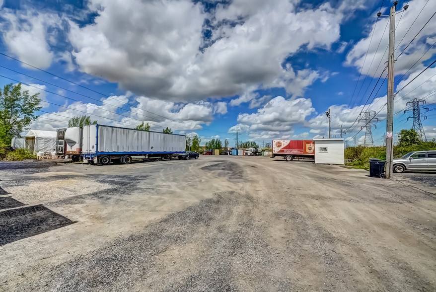 More Photos Of 11545 Boul De La Rivière-Des-Prairies, Montréal Land For Sale