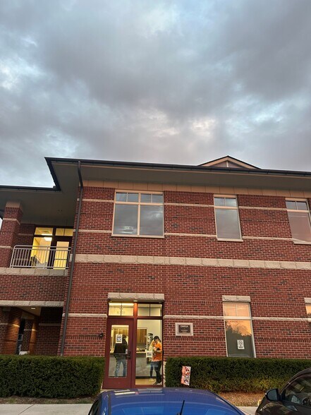 More Photos Of 6342-6360 Lonas Spring Dr, Knoxville Office For Sale