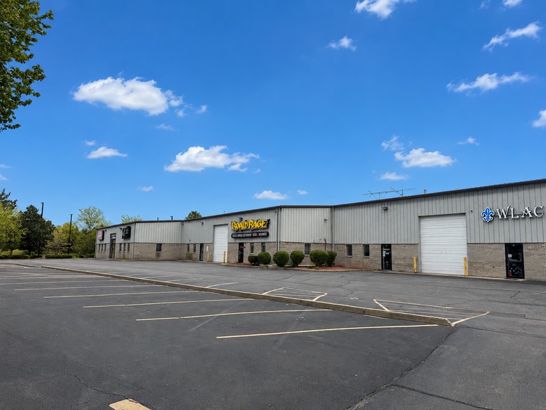 Primary Photo Of 2449 Pierce Dr, Spring Grove Showroom For Sale