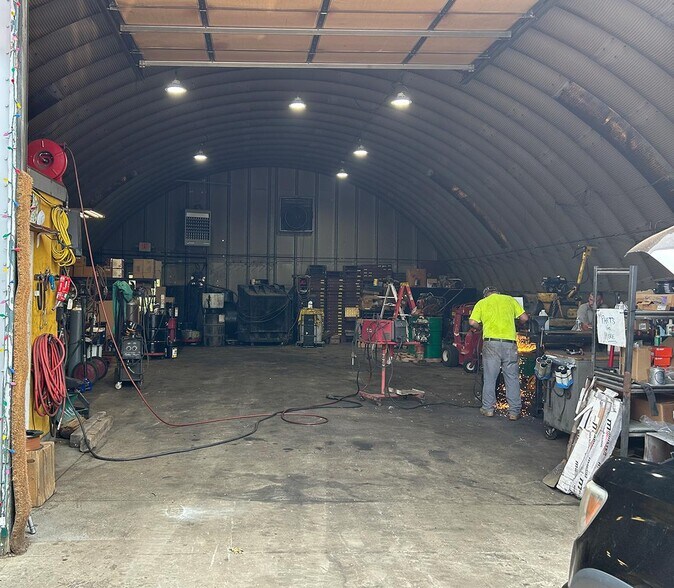 More Photos Of 383 Cranberry Rd, Farmingdale Warehouse For Sale