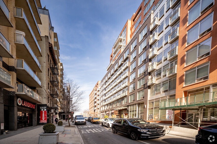 More Photos Of 4117 Crescent St, Long Island City Apartments For Lease