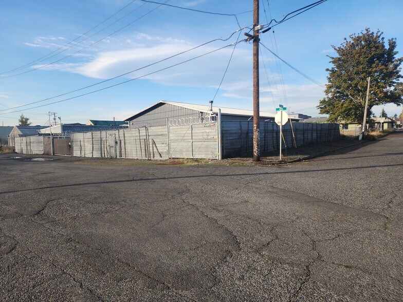 More Photos Of 721 B St, Centralia Specialty For Sale