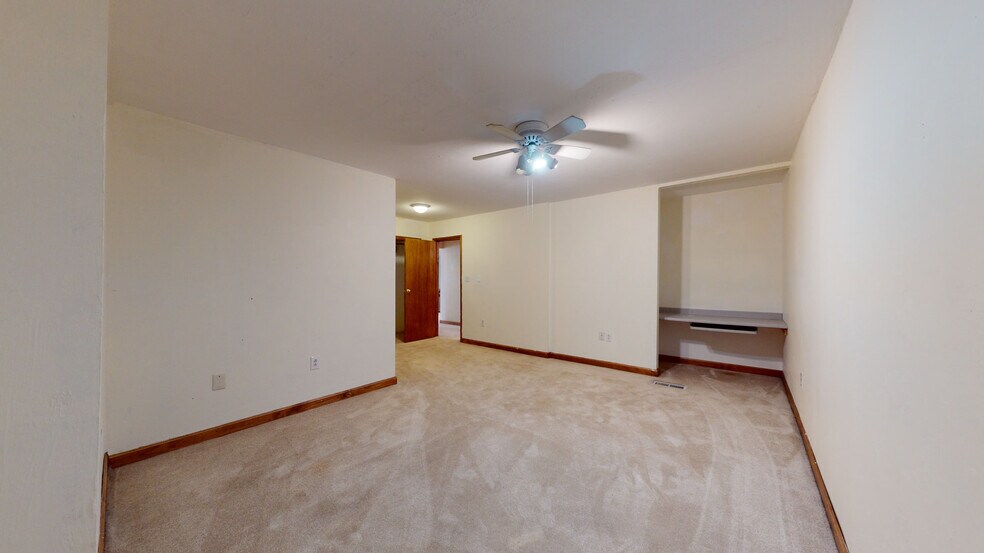 More Photos Of 12249 US Route 30, North Huntingdon Veterinarian Kennel For Sale