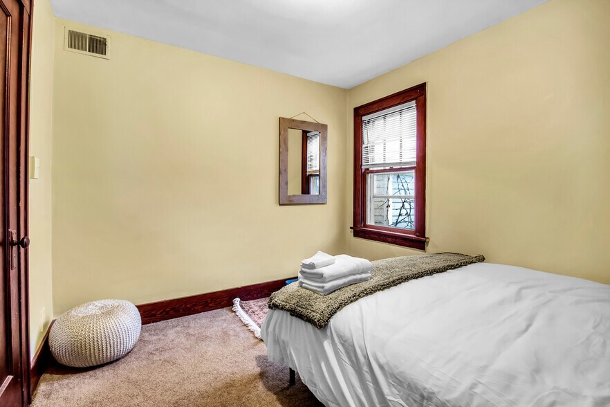 More Photos Of 115 Claremont Ave, Buffalo Multifamily For Sale