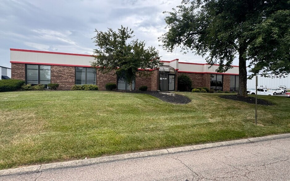 More Photos Of 4665 Interstate Dr, Cincinnati Warehouse For Sale