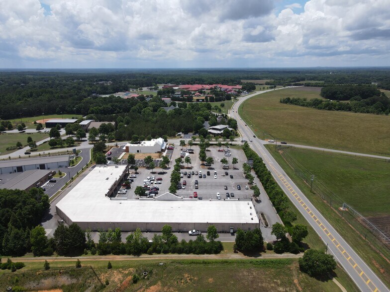 More Photos Of 1021 Jamestown Blvd, Watkinsville General Retail For Sale