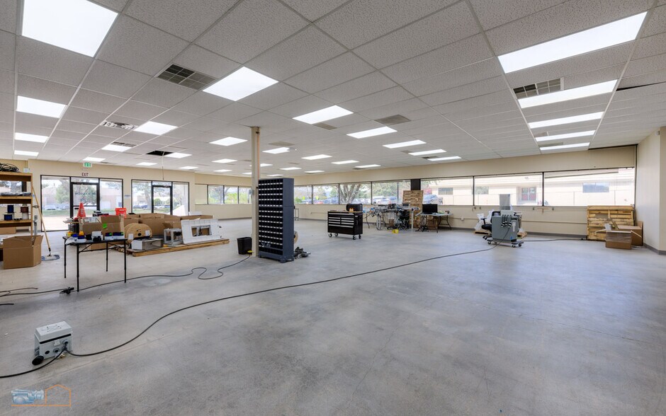 More Photos Of 1860 Lefthand Cir, Longmont Light Manufacturing For Lease