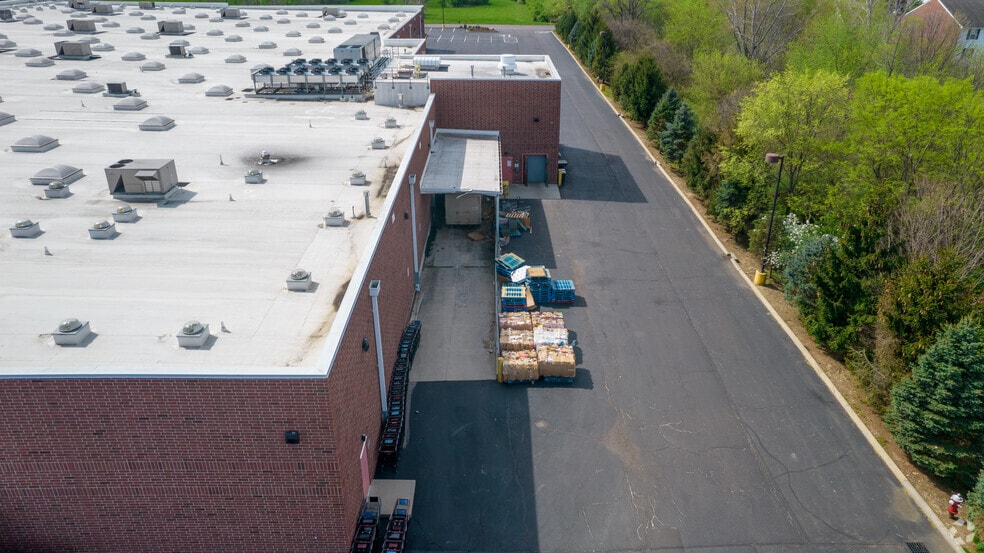 More Photos Of 3773-3841 S Hamilton Rd, Columbus Storefront For Lease