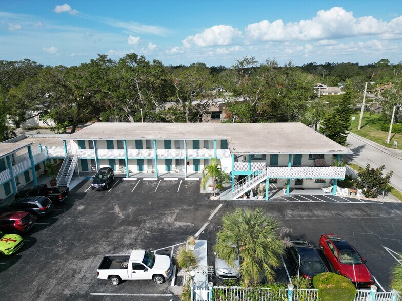 More Photos Of 1630 Gulf To Bay Blvd, Clearwater Hotel For Sale