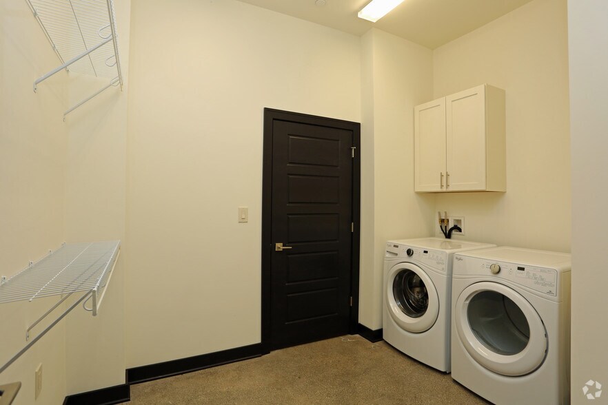 More Photos Of 226 N Water St, Milwaukee Apartments For Sale