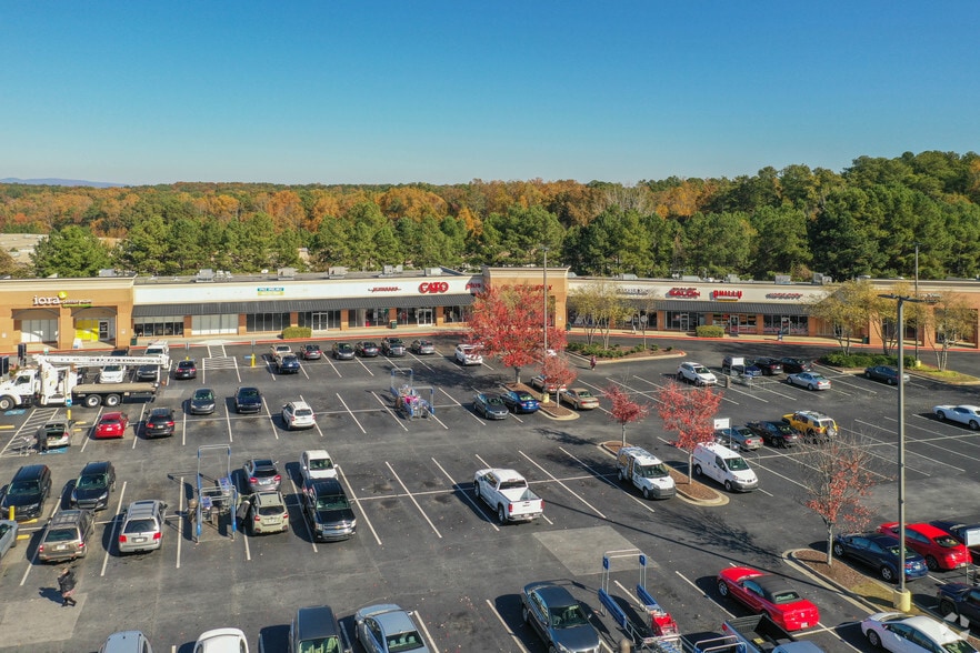 Primary Photo Of 3895 Cherokee St, Kennesaw Unknown For Lease