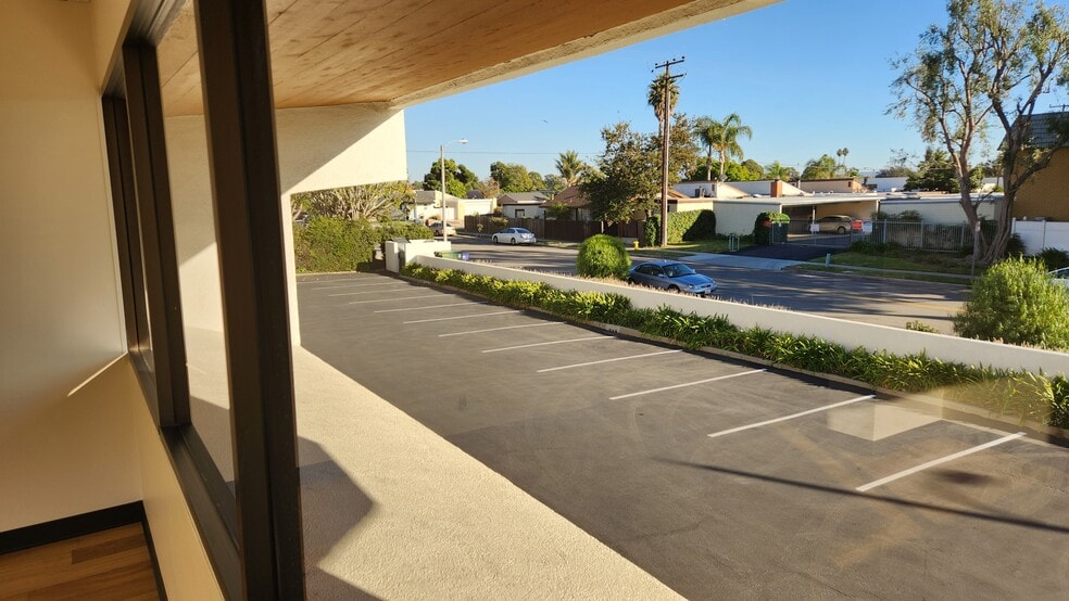 More Photos Of 5450 Telegraph Rd, Ventura Office For Lease