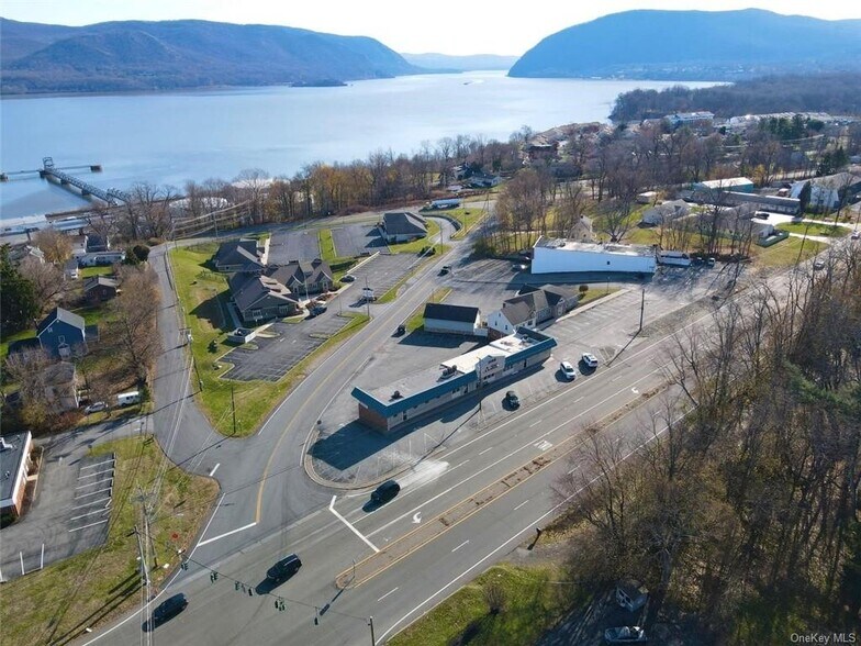 More Photos Of 3054 Us-9w, New Windsor Township Warehouse For Lease