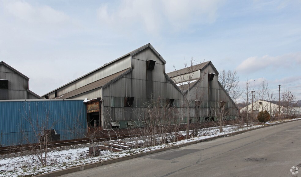 More Photos Of 14 Allegheny Ave, Glassport Manufacturing For Sale