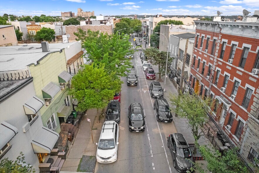 More Photos Of 479 Woodward Ave, Ridgewood Apartments For Sale