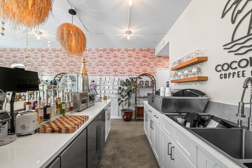 More Photos Of 4607 Ocean, Jacksonville Storefront Retail Residential For Sale